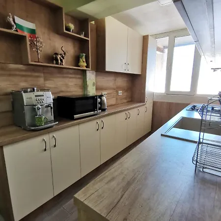 Central Apartment Targovishte *